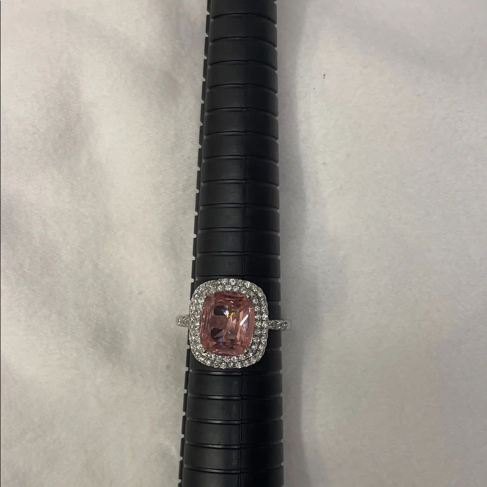 Ring NWOT Pink and Silver Size 10 - Picture 3 of 7
